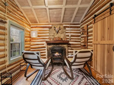 142 Cold Spring Road Burnsville NC 28714