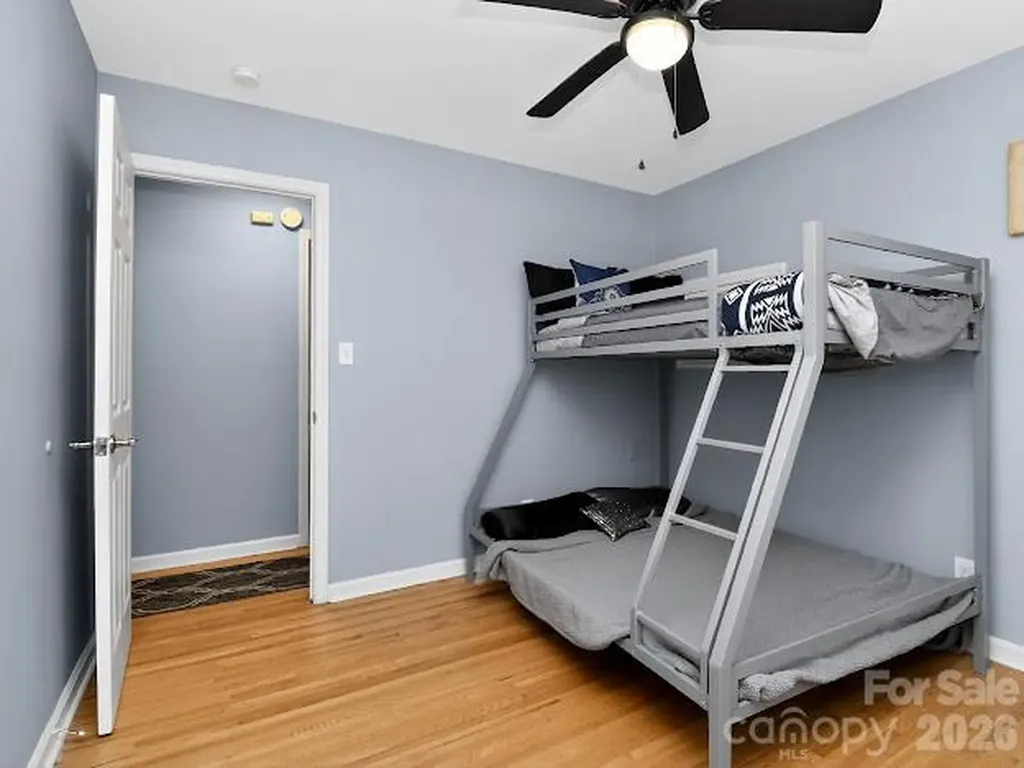 3025 Dunaire Drive Charlotte NC 28205
