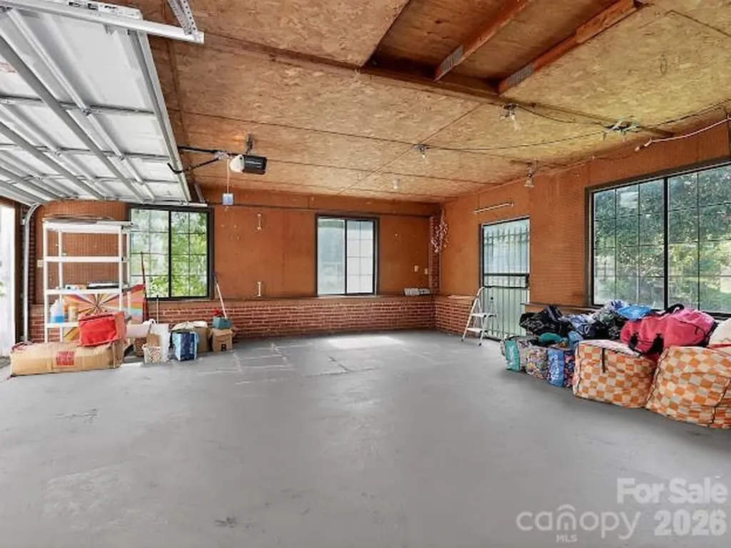 3025 Dunaire Drive Charlotte NC 28205