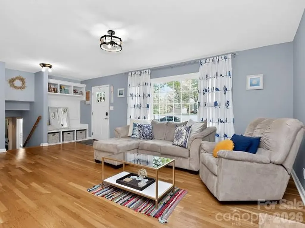3025 Dunaire Drive Charlotte NC 28205