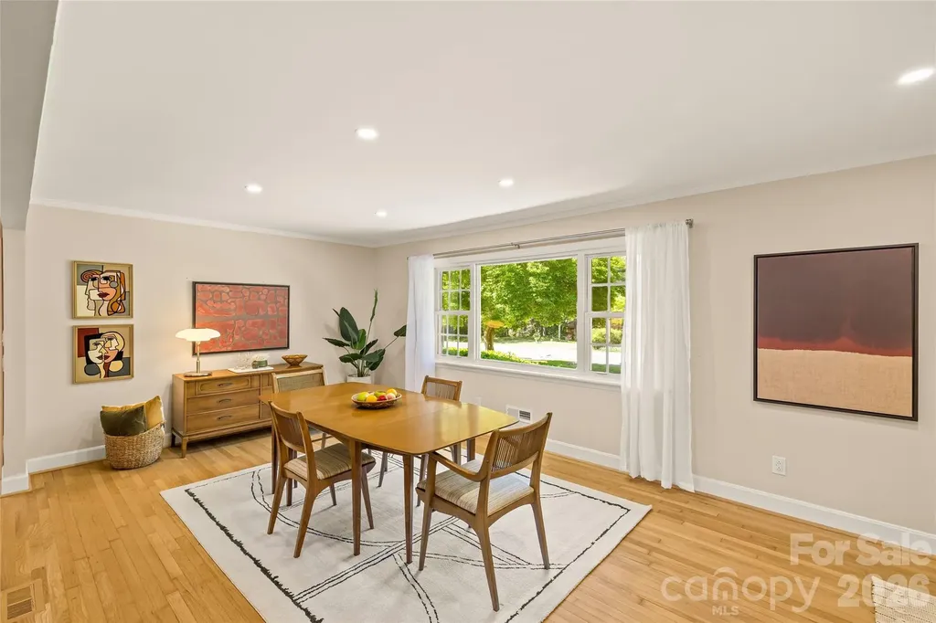 7108 Preston Court Charlotte NC 28215
