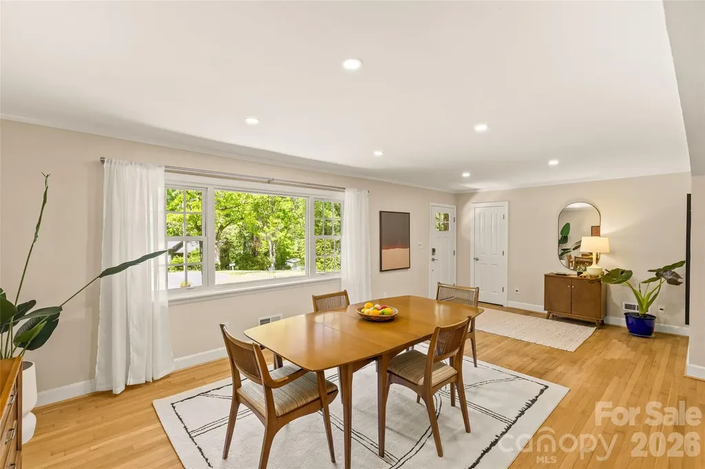 7108 Preston Court Charlotte NC 28215