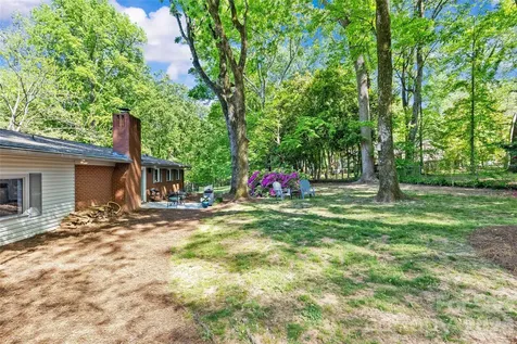 7108 Preston Court Charlotte NC 28215