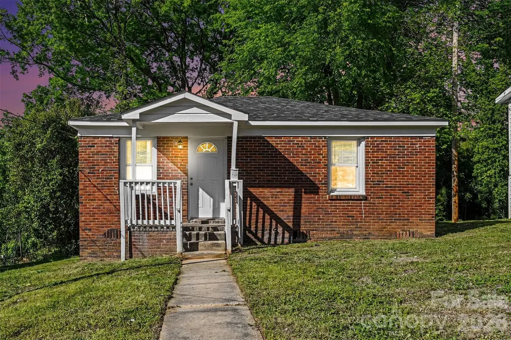 2604 Booker Avenue Charlotte NC 28216