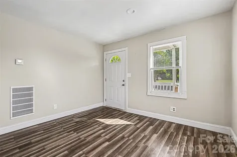 2604 Booker Avenue Charlotte NC 28216