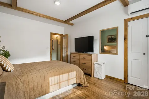 25 Pinewood Drive Waynesville NC 28786