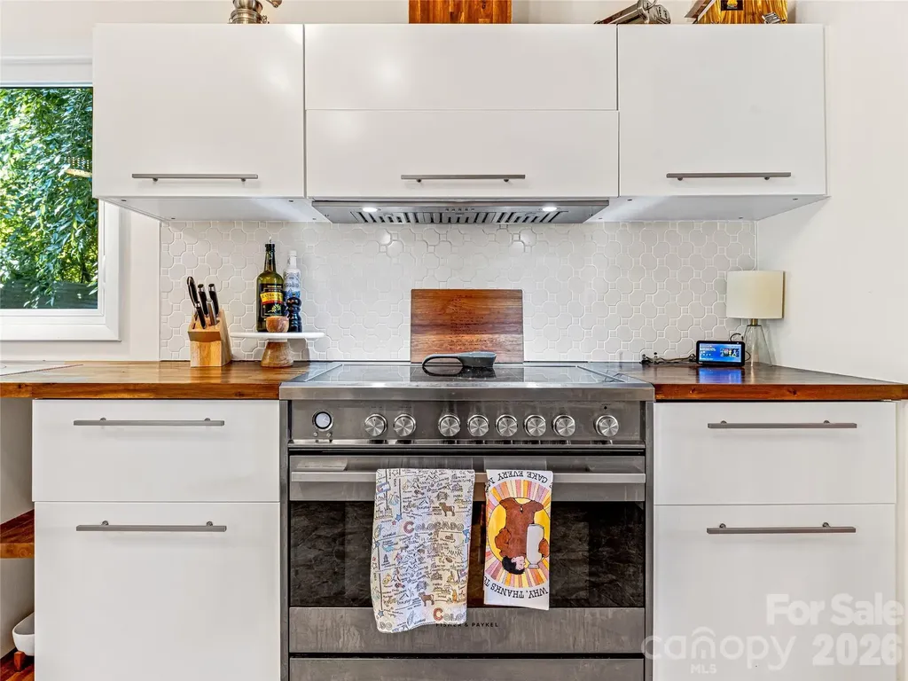 44 Broadview Avenue Asheville NC 28803