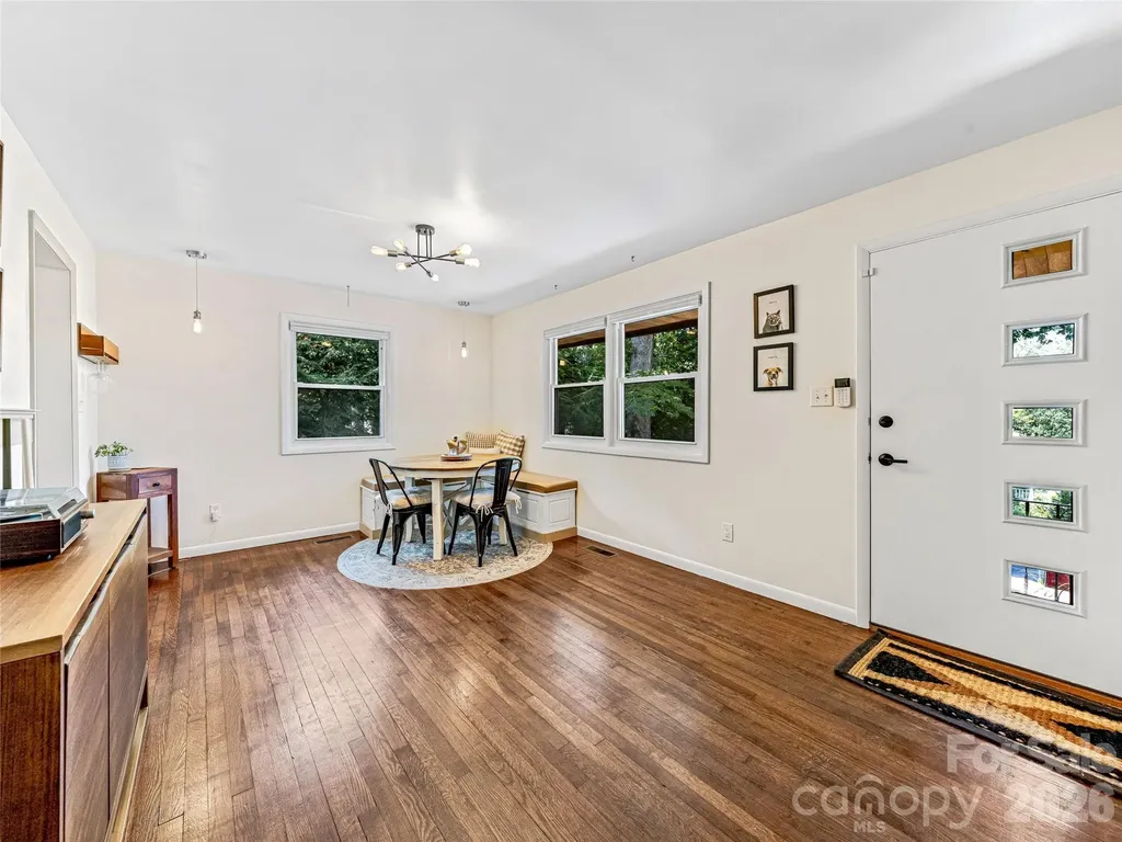 44 Broadview Avenue Asheville NC 28803