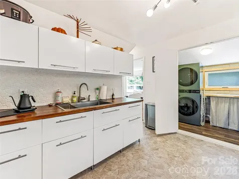 44 Broadview Avenue Asheville NC 28803