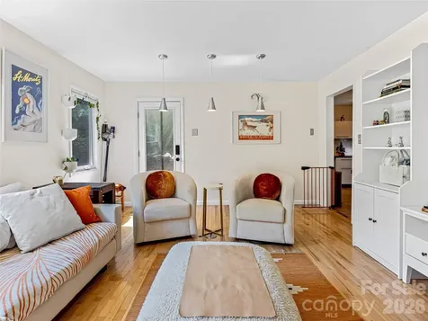 44 Broadview Avenue Asheville NC 28803