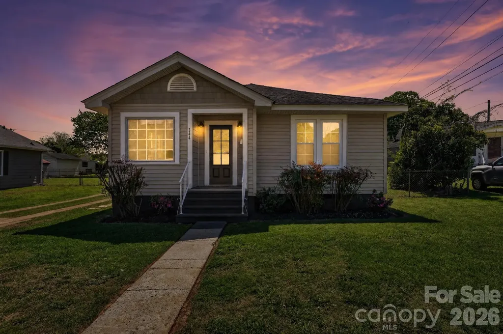 344 Mayflower Avenue Cramerton NC 28032