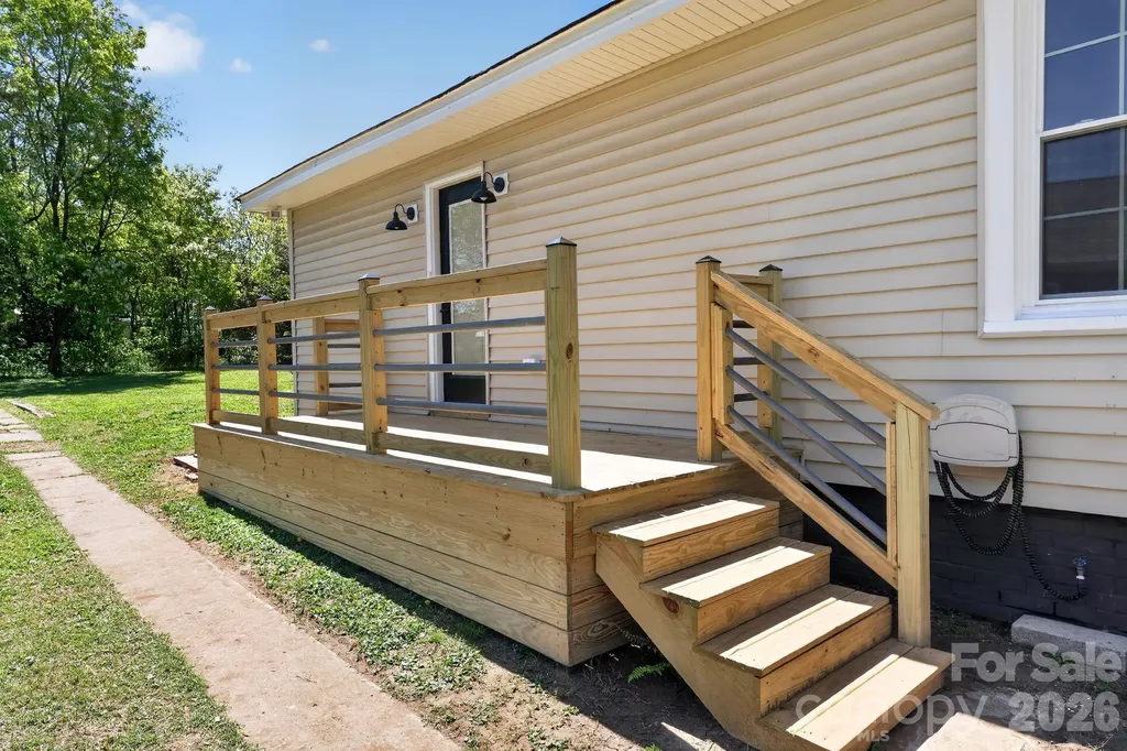 344 Mayflower Avenue Cramerton NC 28032
