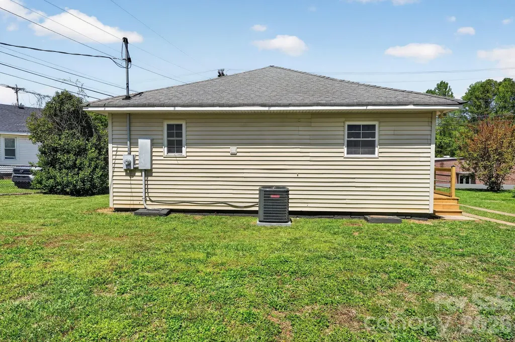 344 Mayflower Avenue Cramerton NC 28032