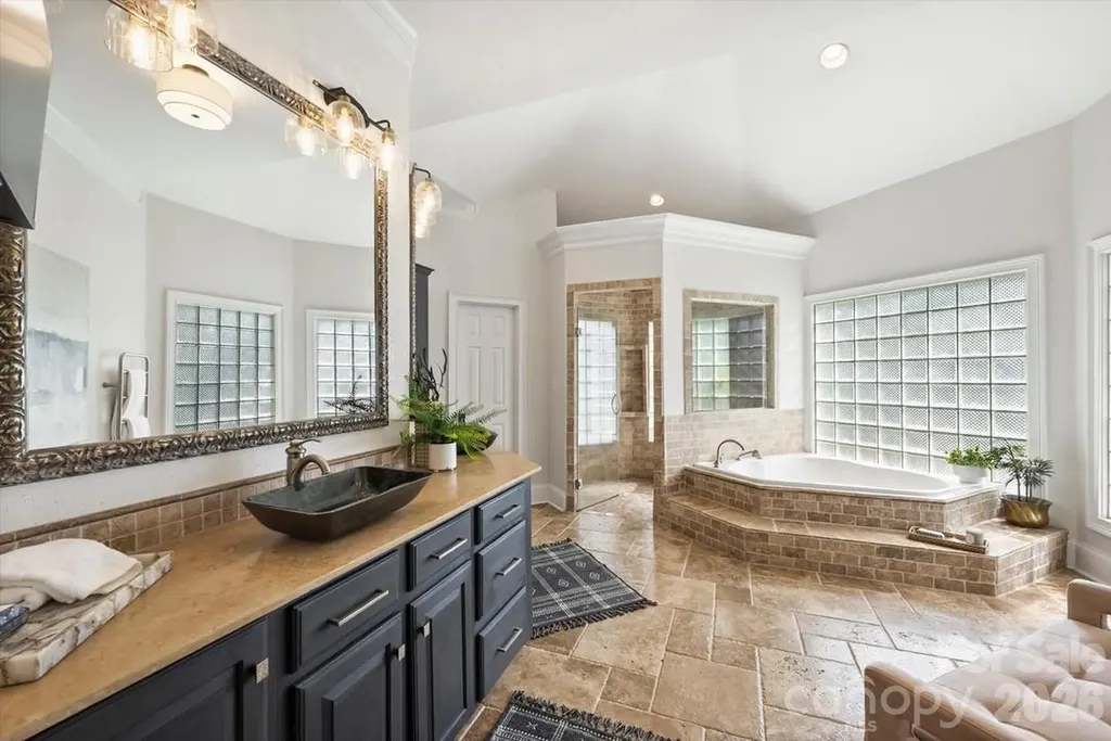 7010 Seton House Lane Charlotte NC 28277