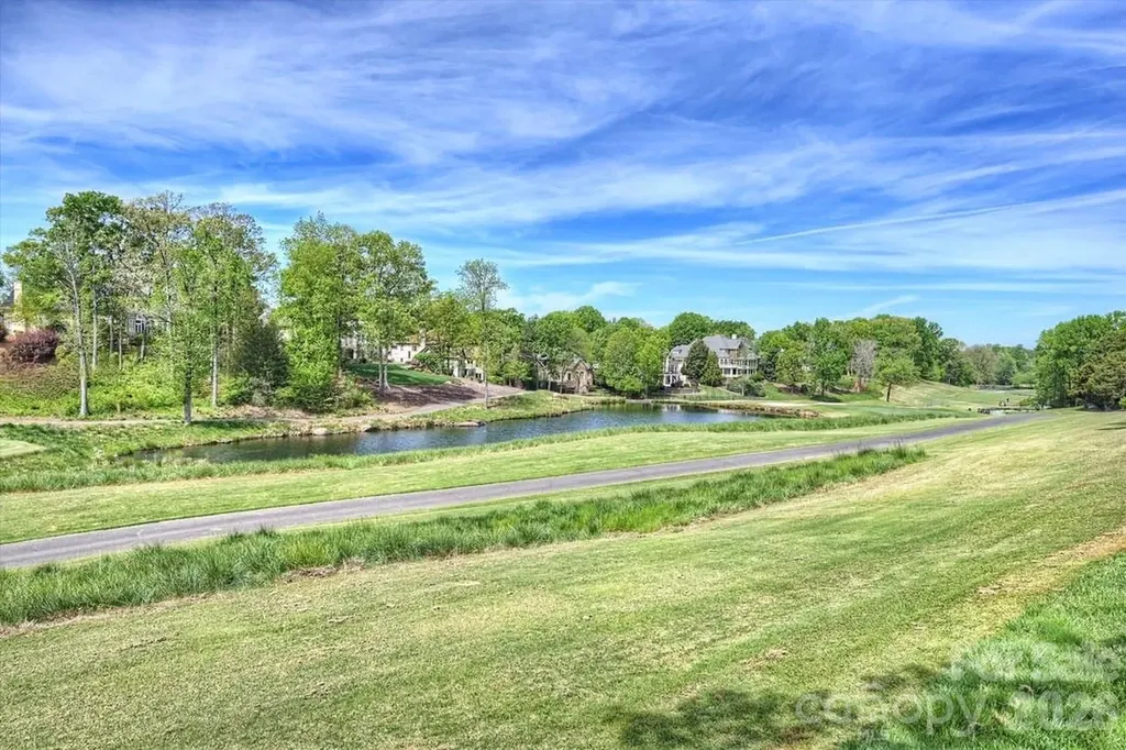 7010 Seton House Lane Charlotte NC 28277