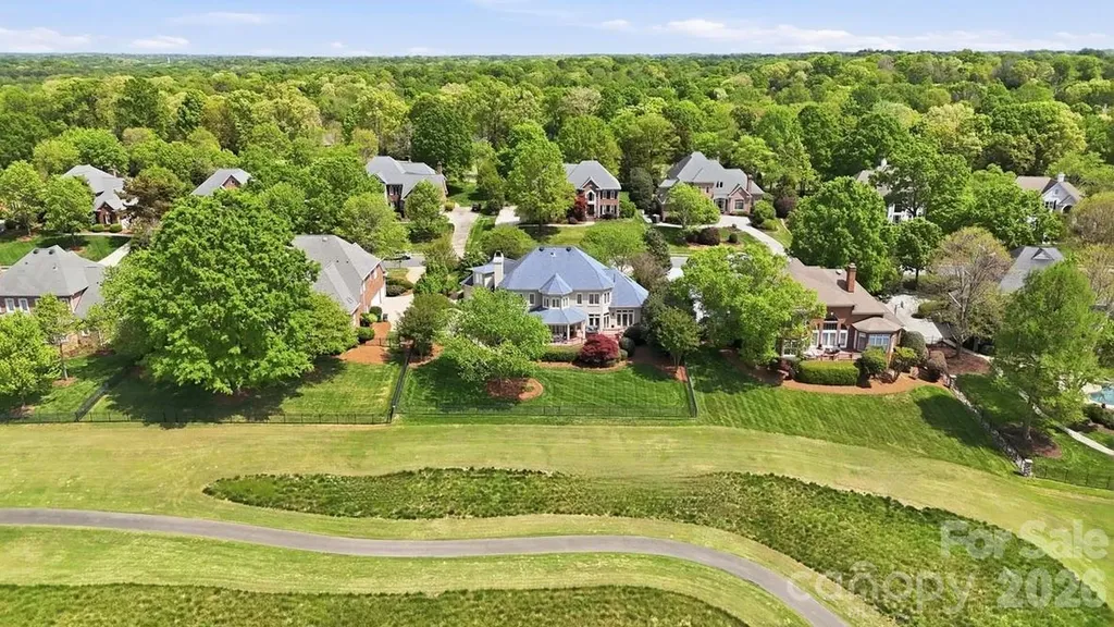 7010 Seton House Lane Charlotte NC 28277