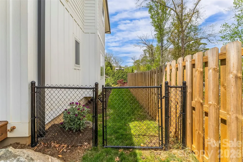 34 Fern Street Asheville NC 28803