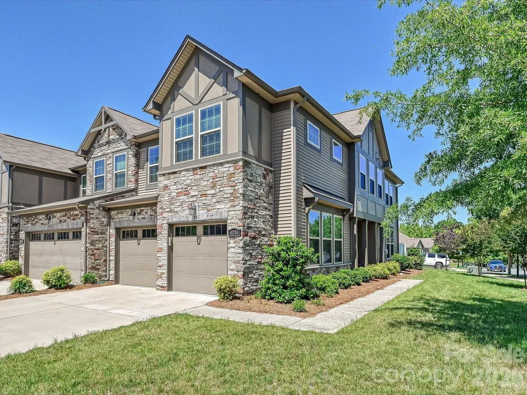 9238 Glenburn Lane Charlotte NC 28278