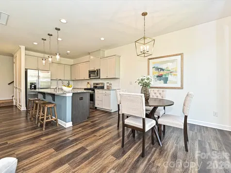 9238 Glenburn Lane Charlotte NC 28278
