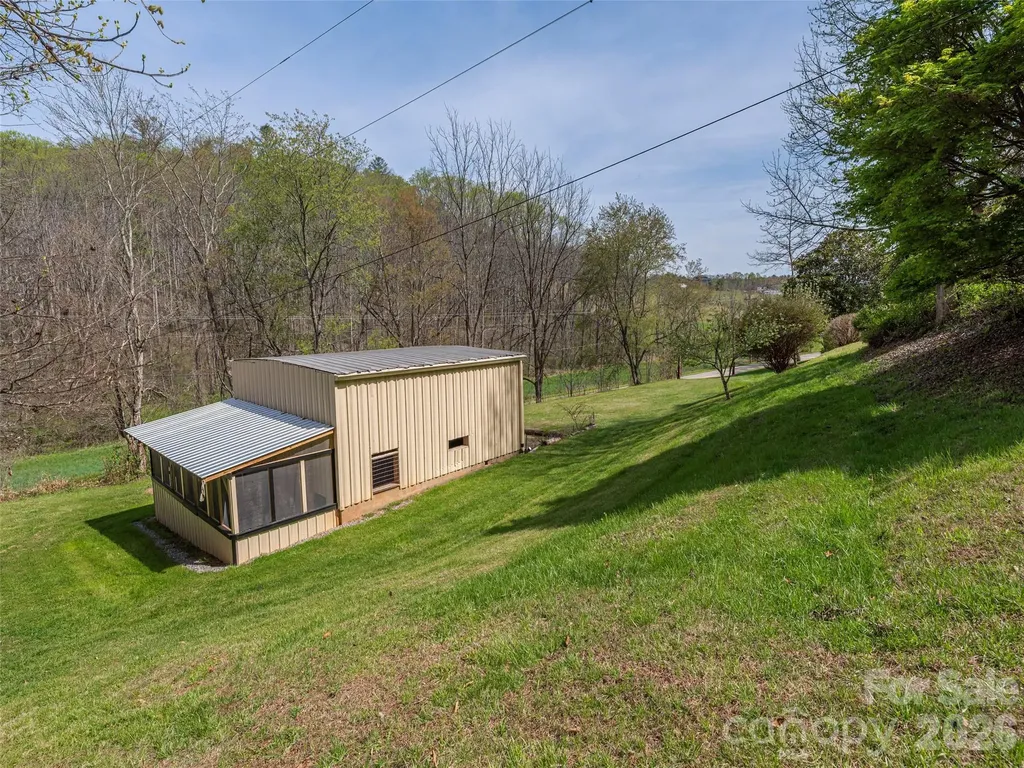 444 Martin Branch Road Leicester NC 28748