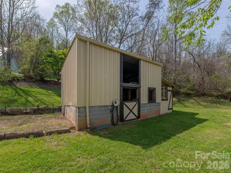 444 Martin Branch Road Leicester NC 28748