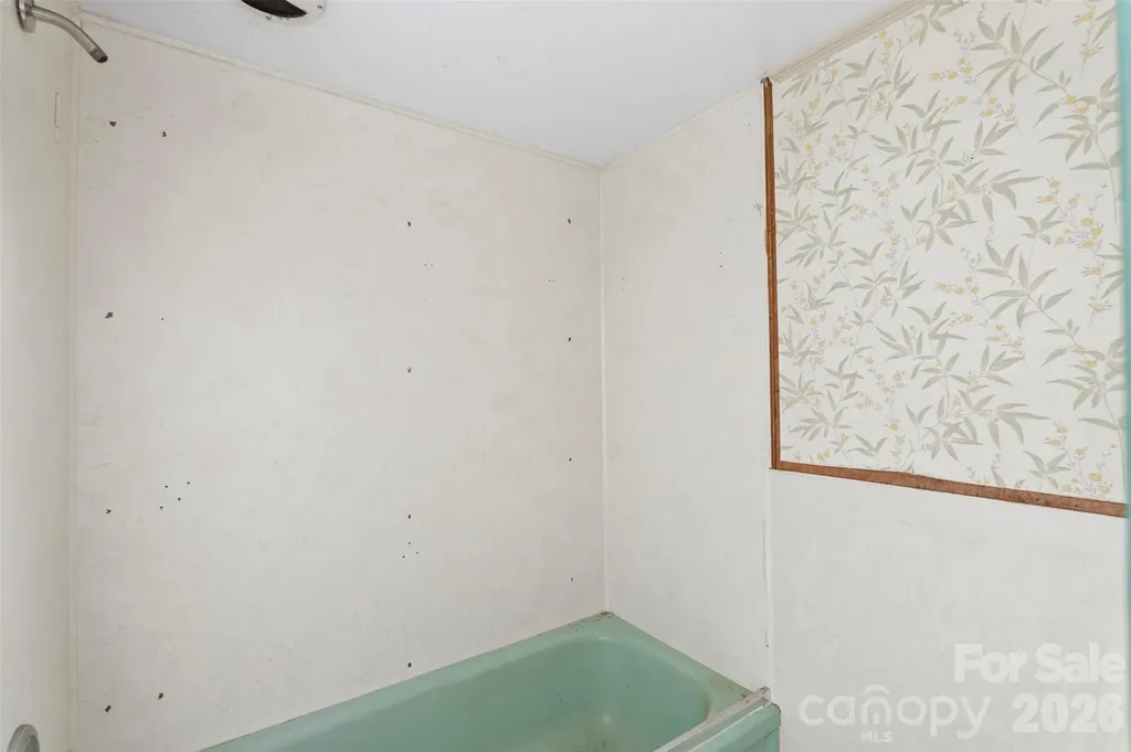 5208 Hickory Grove Road Mount Holly NC 28120