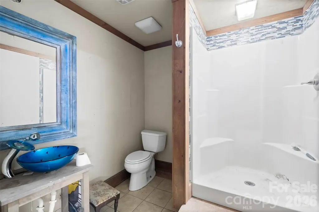 5208 Hickory Grove Road Mount Holly NC 28120