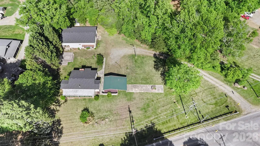 5208 Hickory Grove Road Mount Holly NC 28120