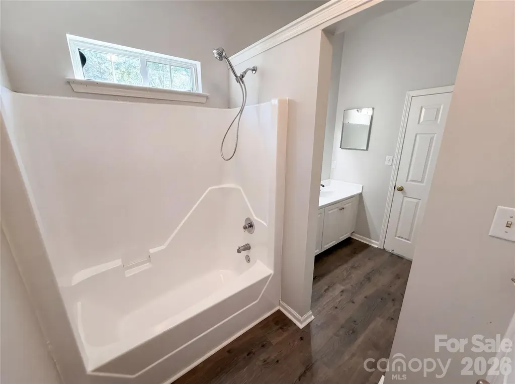 2405 Celosia Drive Charlotte NC 28262