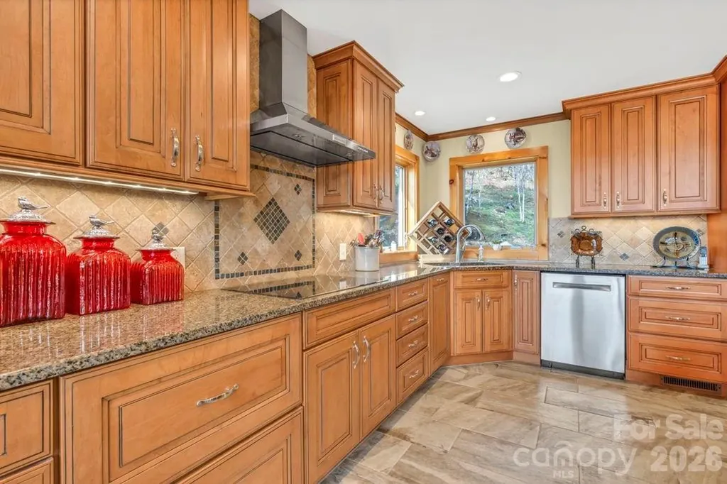 7054 Grandview Circle Newland NC 28657