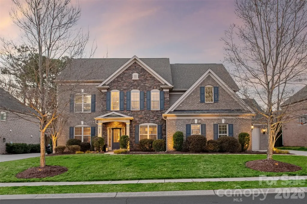 18502 Clavemorr Castle Court Charlotte NC 28277