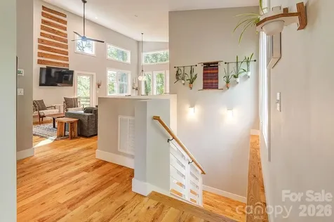 42 Salola Street Asheville NC 28806