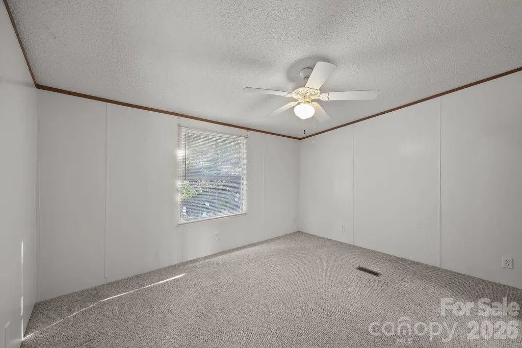 102 Scotts Cove Road Nebo NC 28761
