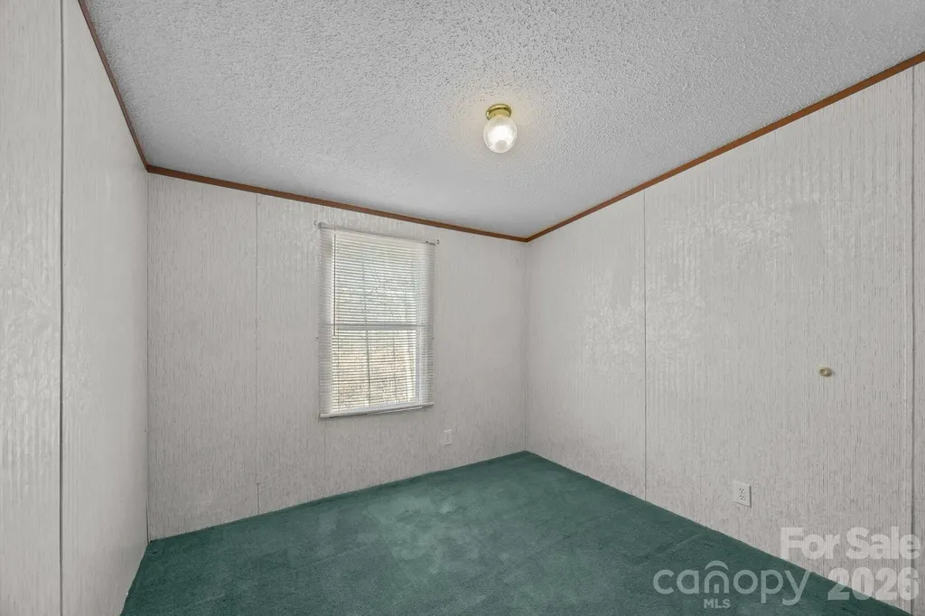 102 Scotts Cove Road Nebo NC 28761