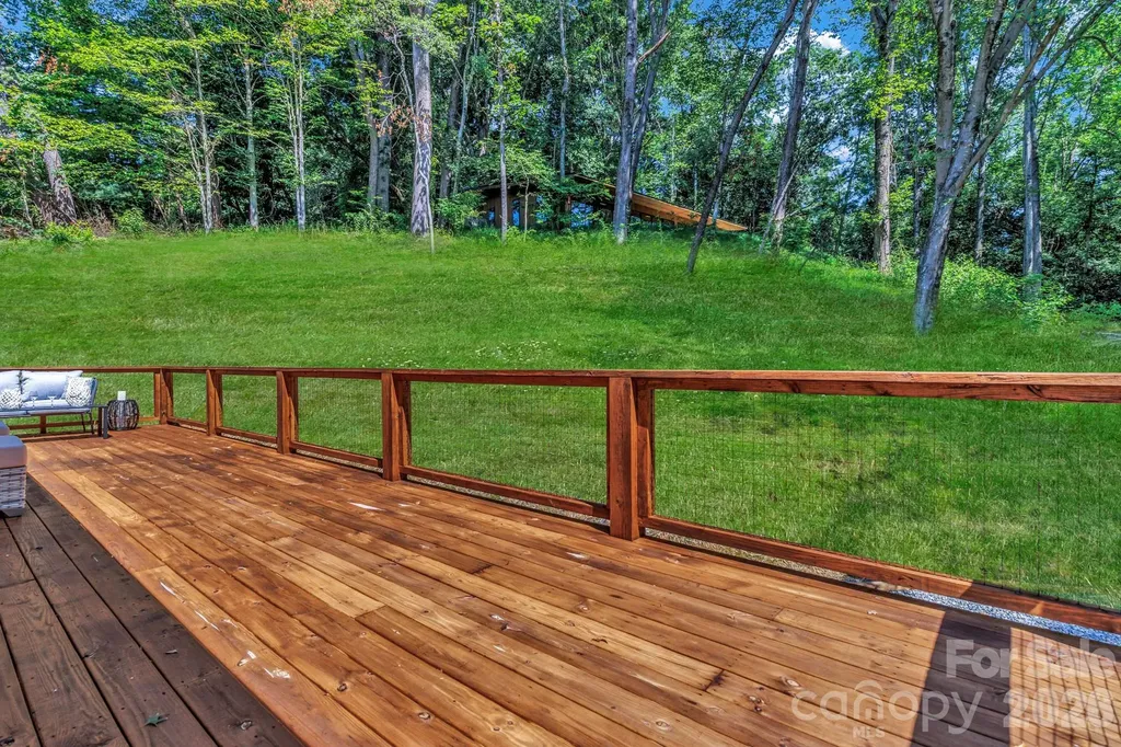 21 Carolinda Lane Waynesville NC 28786