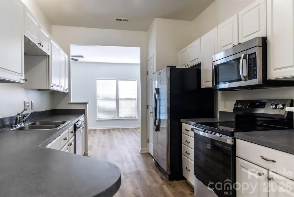 8224 Shinkansen Drive Charlotte NC 28213