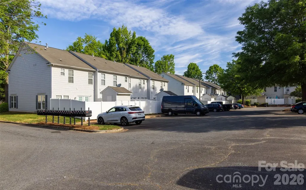 8224 Shinkansen Drive Charlotte NC 28213