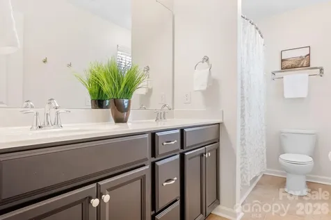 15403 Oleander Drive Charlotte NC 28278