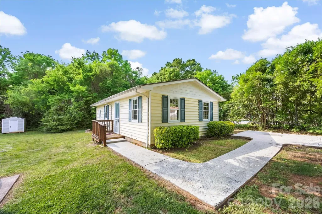 621 Pennsylvania Avenue Charlotte NC 28216