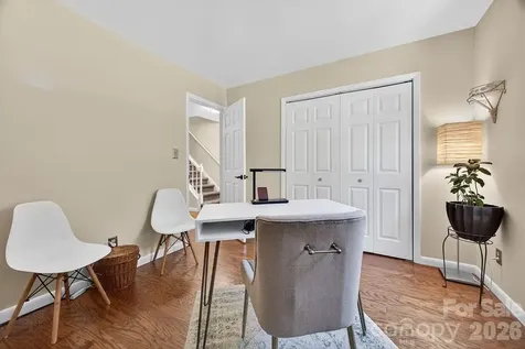16 Spears Avenue Asheville NC 28801