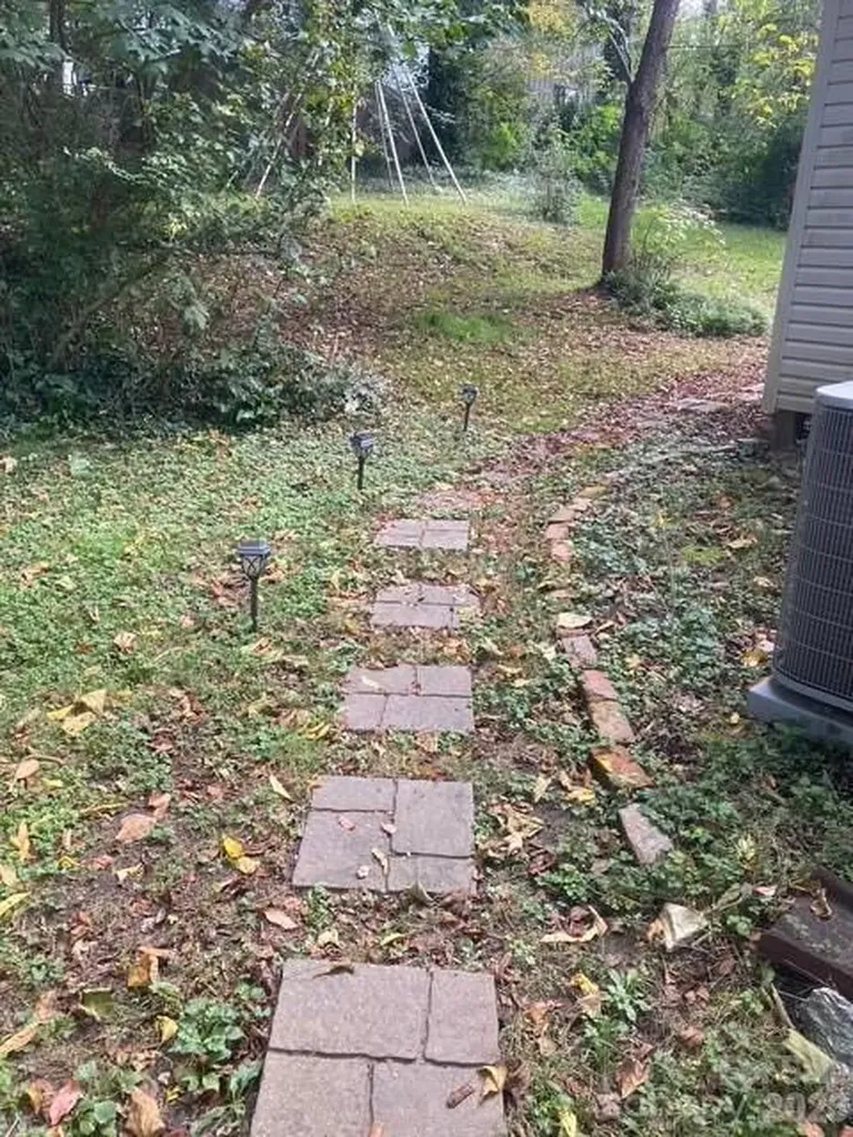 46 Mount Clare Avenue Asheville NC 28801