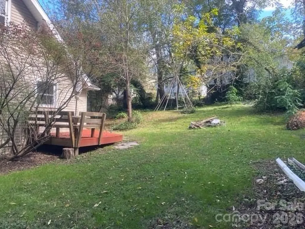46 Mount Clare Avenue Asheville NC 28801