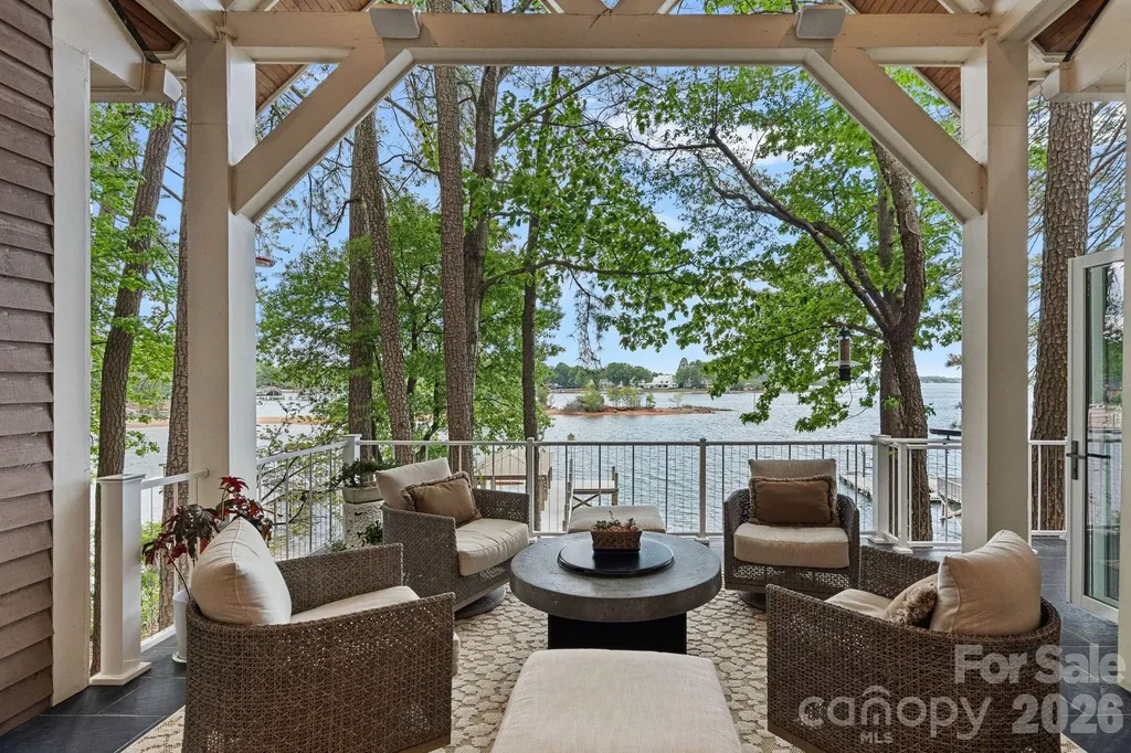 20931 Island Forest Drive Cornelius NC 28031