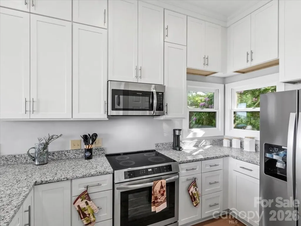 140 Slickrock Road Burnsville NC 28714