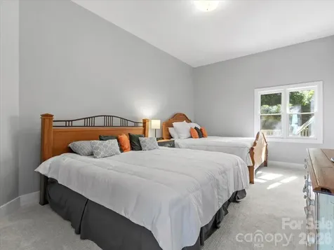 140 Slickrock Road Burnsville NC 28714