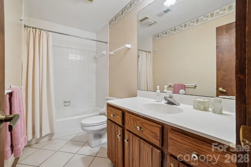302 Eagles Nest Court S Mars Hill NC 28754