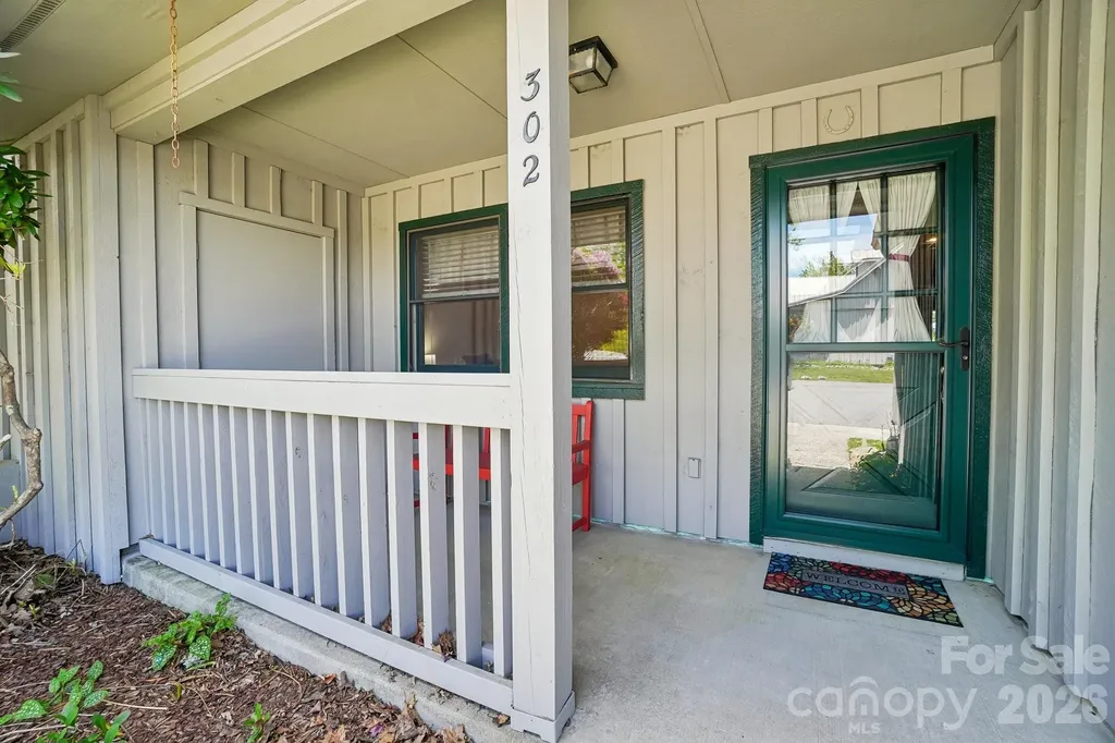 302 Eagles Nest Court S Mars Hill NC 28754