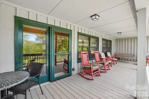 302 Eagles Nest Court S Mars Hill NC 28754