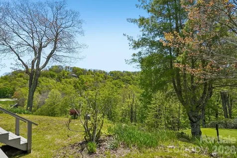 302 Eagles Nest Court S Mars Hill NC 28754