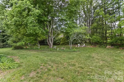 7 Teaneck Circle Hendersonville NC 28791
